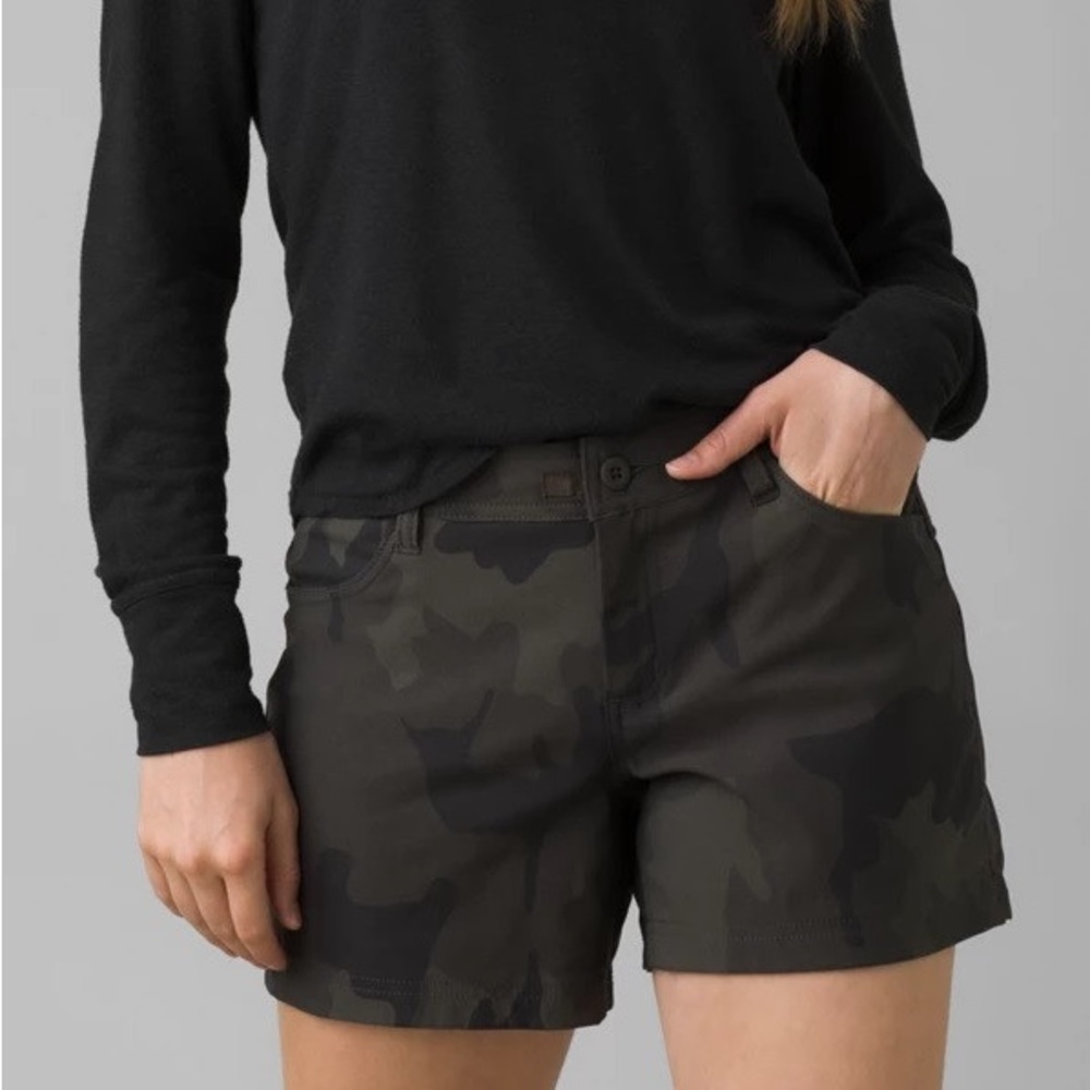 Prana Women’s Halle Short Plus II Charcoal Camo